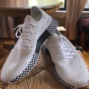 Men’s size 13 Adidas Deerupt Runner